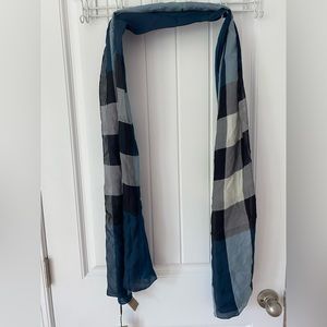 Burberry 100% silk scarf